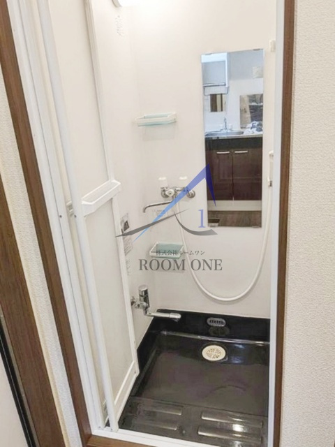 レジェンドハウス目白台の浴室|シャワールームです。