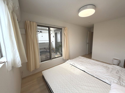 【洋室】 | 泉大津市曽根町１丁目戸建 | ２階７．５帖洋室です。