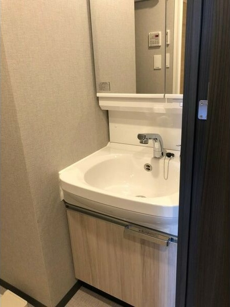 メイクスデザイン名駅南の洗面所