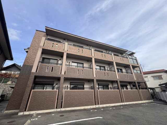 アヴニールの外観