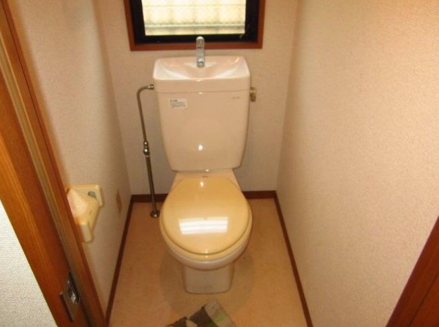 ポナール日新のトイレ|※別号室参考写真です