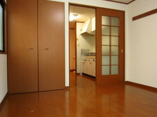 ポナール日新の寝室|※別号室参考写真です