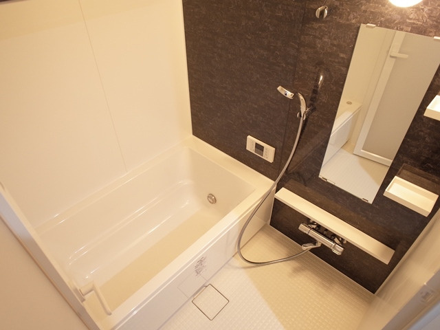 Girasole TENJINの浴室