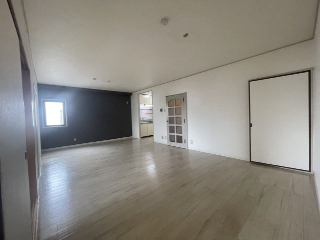ピュア別府の居間・リビング