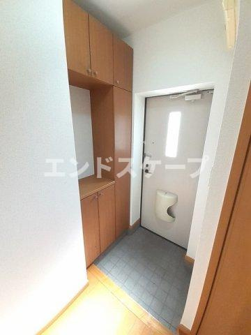 サンリットの玄関|高崎、前橋のお部屋探しはエンドスケープまで！お客様の理想お聞かせ下さい♪