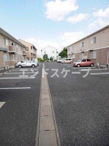 コートアヴェニュー　Ａの駐車場|高崎、前橋のお部屋探しはエンドスケープまで！お客様の理想お聞かせ下さい♪