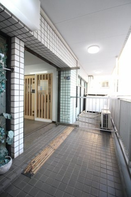 【エントランス】 | ハウゼケイ魚崎