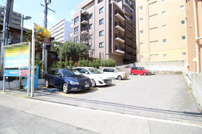【駐車場】 | エトワール六甲 | 隣にはコインパーキング