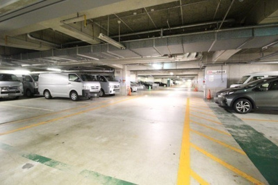 【駐車場】 | 神戸ファッションマート