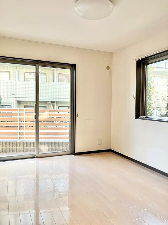 旭丘戸建の寝室