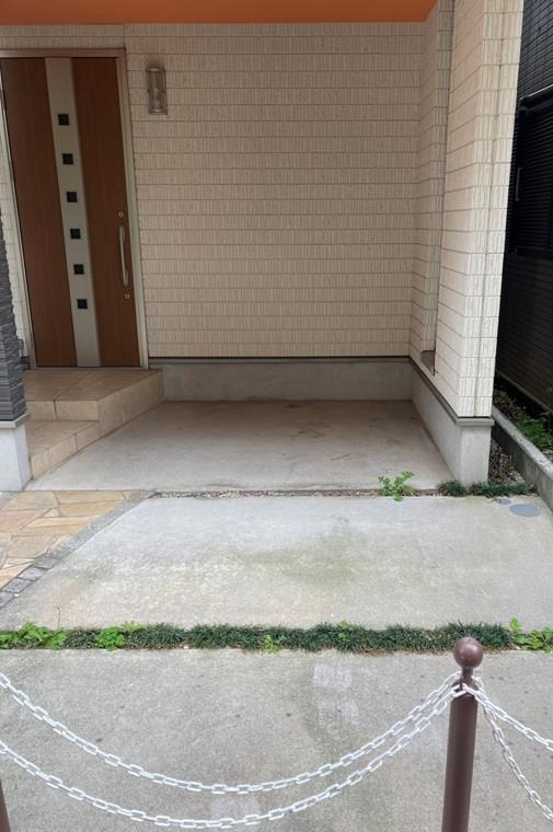 西日暮里戸建の駐車場