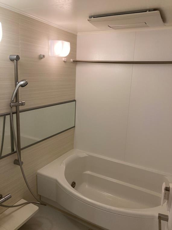 プラウド新浦安パームコートＣ棟の浴室