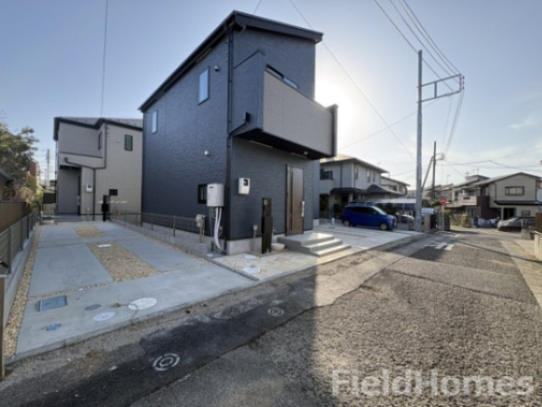 平塚市東中原２丁目新築戸建て　8期3号棟の前面道路含む現地写真|前面道路含む現地写真です。