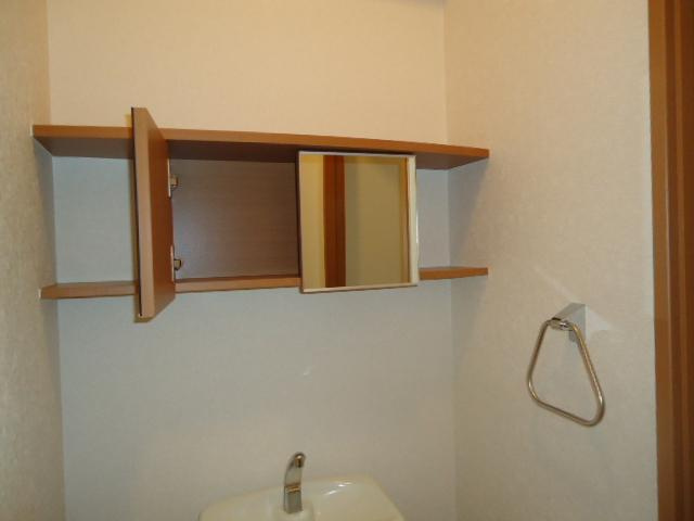 サモードパレスＡのその他|トイレ収納