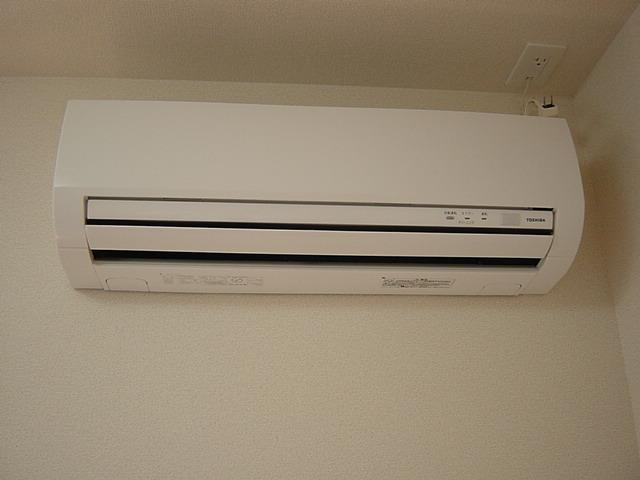 サモードパレスＡの設備|エアコン