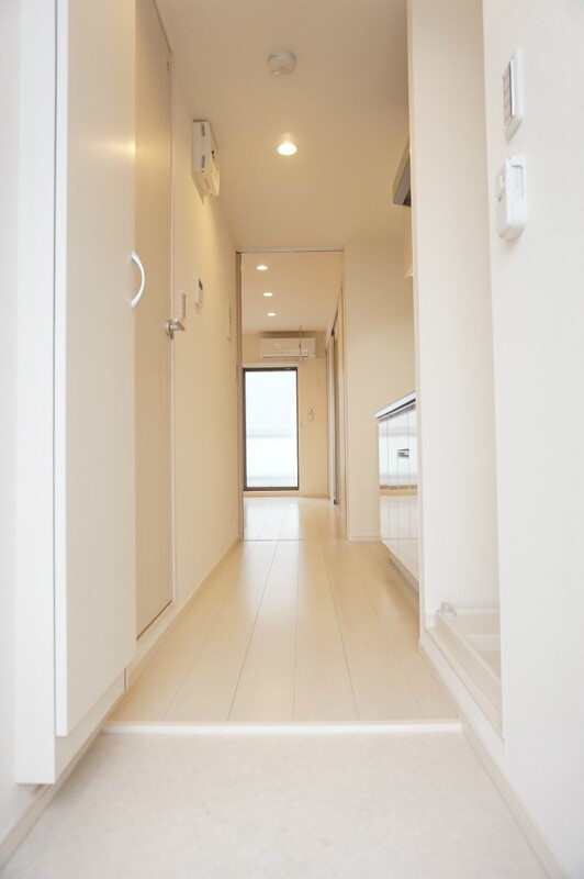 リブリ・ミライ今井の玄関