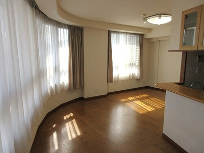 【居間・リビング】 | ライオンズステージ目黒本町 | リビングダイニング　※2022年3月撮影