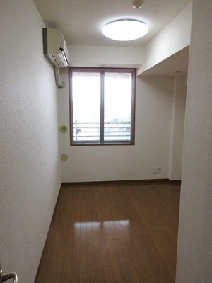 【居間・リビング】 | ライオンズステージ目黒本町 | 洋室約5.8畳　※2022年3月撮影