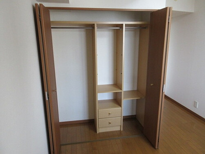 【収納】 | ライオンズステージ目黒本町 | クロゼット　※2022年3月撮影