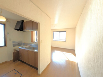 ☆対面キッチン付きの12帖のLDK☆