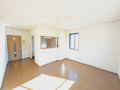 ☆対面キッチン付きの12帖のLDK☆