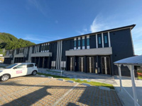 ラ　グリシーヌＡ棟の画像