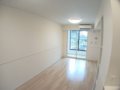 【居間・リビング】 | コモド・カーサ