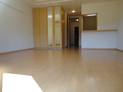 【内装】 | メルシー アトス | 洋室(姿鏡付きＣＬ)