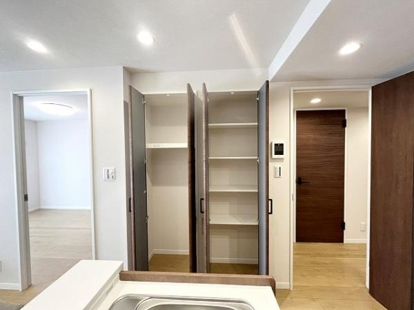 【収納】 | 祖師谷ヒミコマンション | 収納力も良く使い勝手が良さそうです！