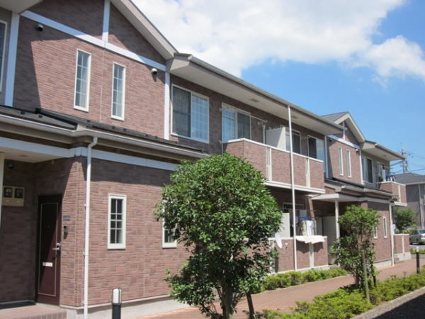 クレセント上乃木Ｂの外観