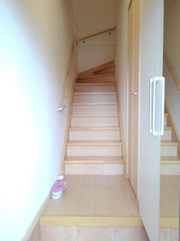 ヴィー・ボヌールの玄関|明るい玄関です