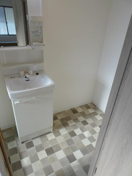 南恩加島6丁目貸家の洗面所|★脱衣所★