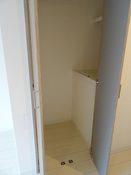 南恩加島6丁目貸家の収納|★収納豊富★