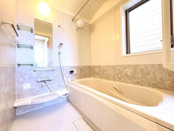 横浜市保土ケ谷区新桜ケ丘１丁目の中古一戸建の浴室