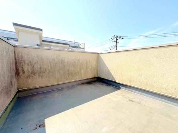 横浜市保土ケ谷区新桜ケ丘１丁目の中古一戸建のバルコニー