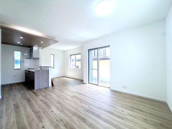 横須賀市鴨居１丁目の新築一戸建の居間・リビング