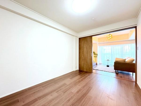 グランドメゾン朝比奈の洋室