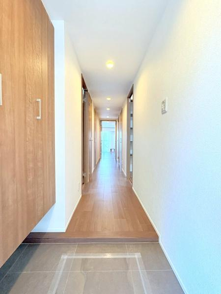 グランドメゾン朝比奈の玄関