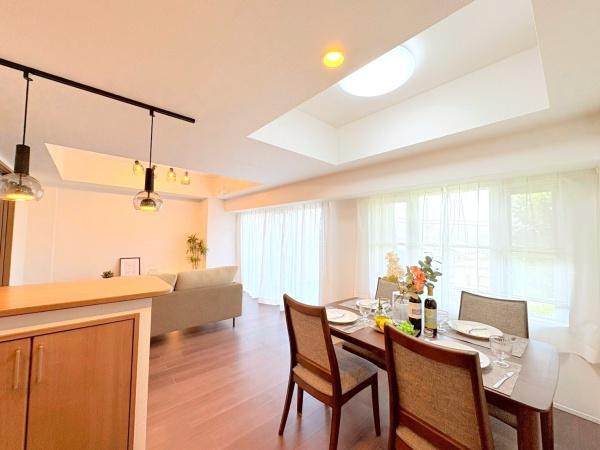 グランドメゾン朝比奈の居間・リビング