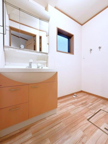 川崎市中原区井田１丁目の中古一戸建の独立洗面台