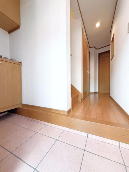 川崎市中原区井田１丁目の中古一戸建の玄関