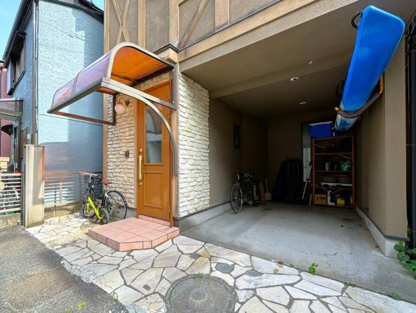 川崎市中原区井田１丁目の中古一戸建の駐車場