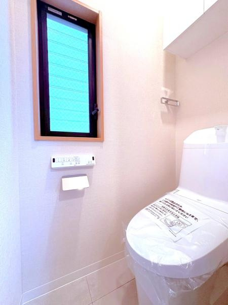 川崎市中原区井田中ノ町の中古一戸建のトイレ