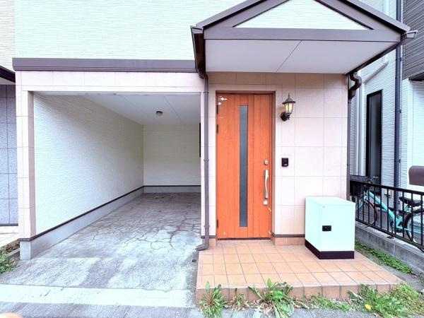 川崎市中原区井田中ノ町の中古一戸建の駐車場