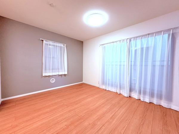 川崎市中原区井田中ノ町の中古一戸建の居間・リビング