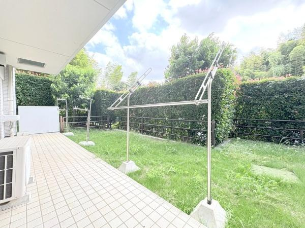 ファミールあざみ野スカーレットヒルズの庭