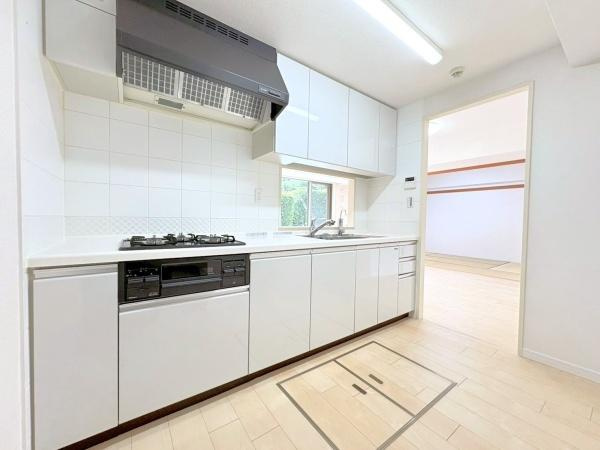 ファミールあざみ野スカーレットヒルズのキッチン