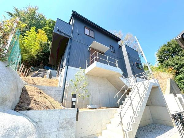 横浜市中区本牧大里町の新築一戸建