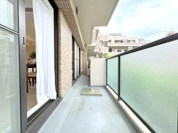 サングレイス鴨居サウスコートのバルコニー