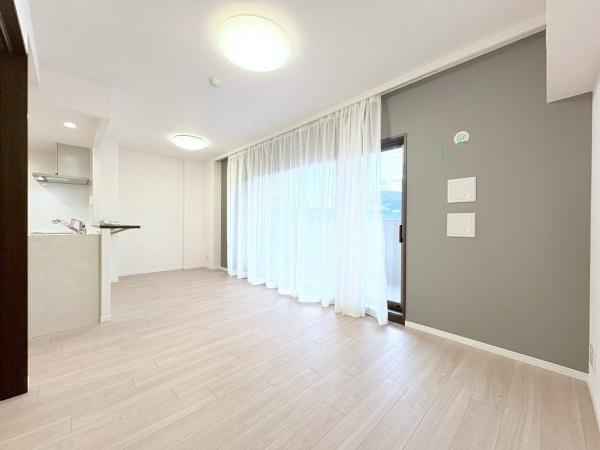 ナイスサンソレイユ横濱鶴ヶ峰の居間・リビング